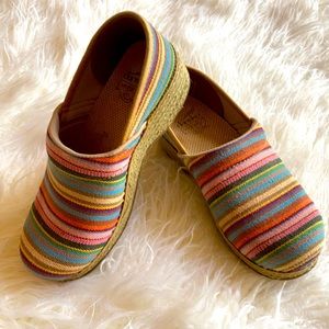 Dansko Vegan Pro Clog multicolor stripes, Size 39